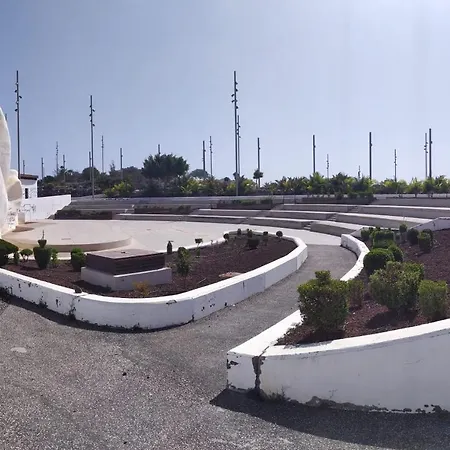 2 Bedroom Bright Tenerife * 코스타델실렌시오