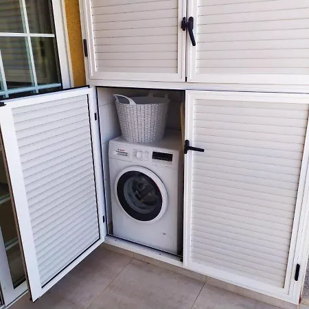 2 Bedroom Bright Tenerife *